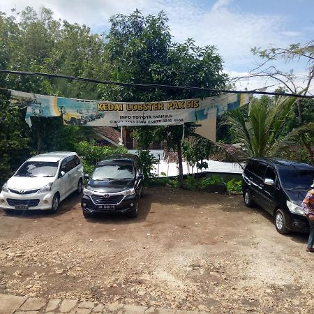 Losmen Fadel Malioboro Jogja Джокякарта Екстериор снимка