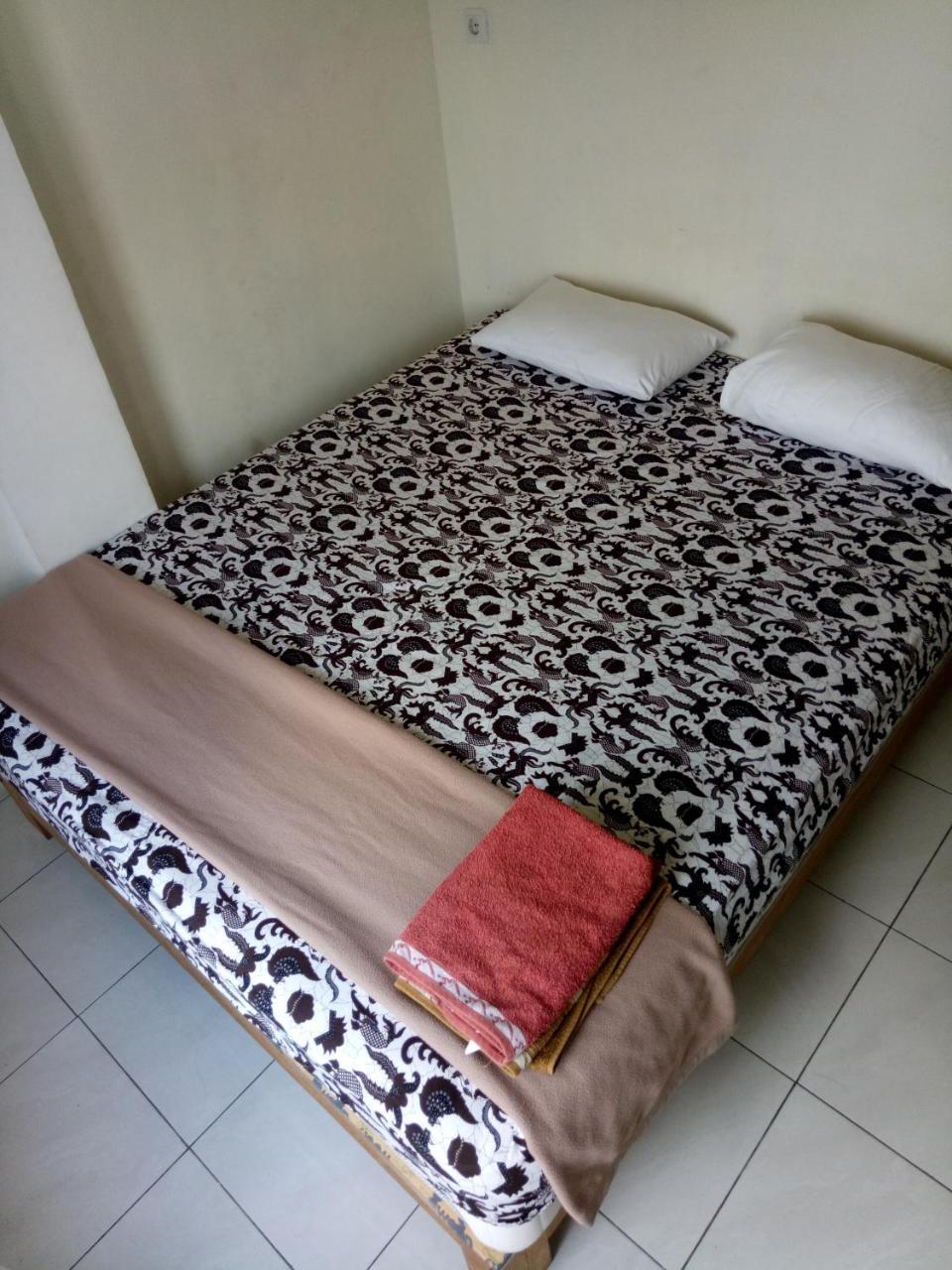 Losmen Fadel Malioboro Jogja Джокякарта Екстериор снимка